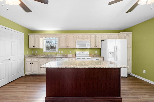 104 James Zimmerman Rd, Hampshire, TN 38461