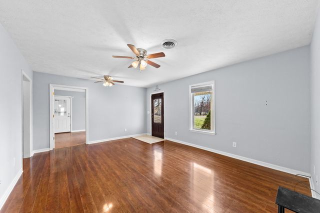 104 James Zimmerman Rd, Hampshire, TN 38461