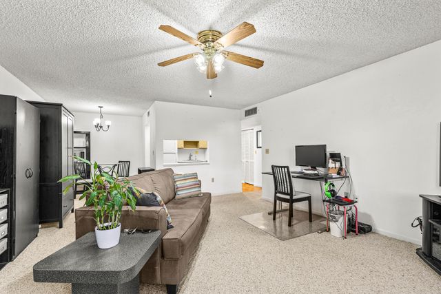 1891 N 61st Avenue B311, Hollywood, FL 33024