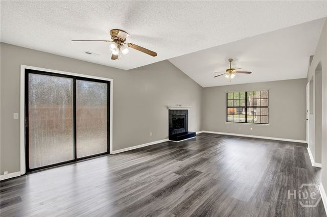 1371 Forest Lake Drive, Hinesville, GA 31313