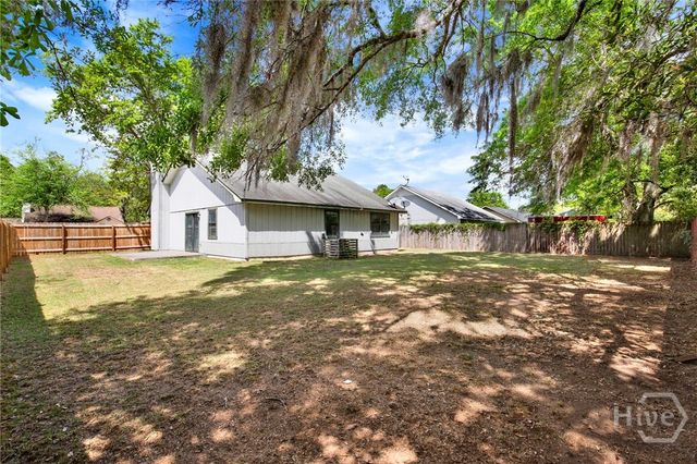 1371 Forest Lake Drive, Hinesville, GA 31313