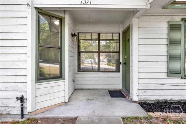 1371 Forest Lake Drive, Hinesville, GA 31313