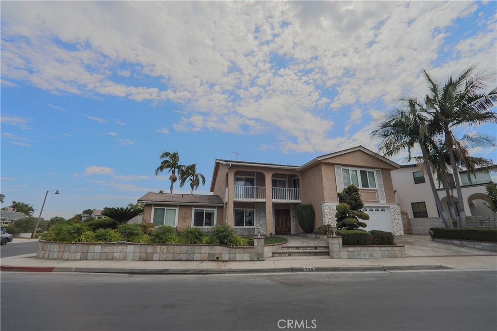 720 Pepper Tree, Long Beach, CA 90815 — photo 2