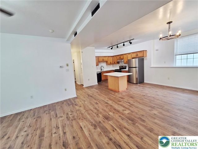 1166 Fullerton Avenue 2, Allentown City, PA 18102