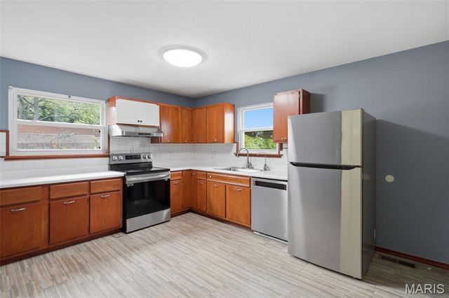 875 5th Plaza, Florissant, MO 63031