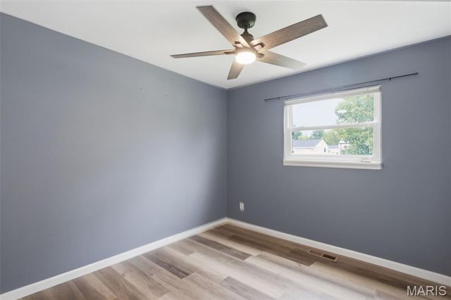 875 5th Plaza, Florissant, MO 63031