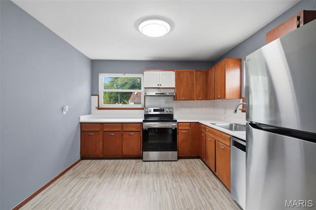 875 5th Plaza, Florissant, MO 63031