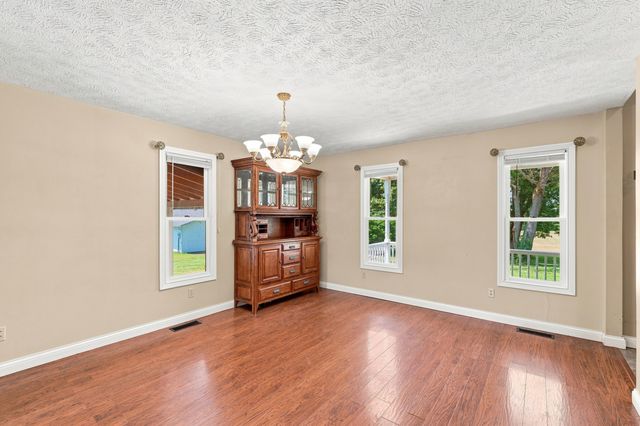 6025 Shar-Cal Road, Calvert City, KY 42029