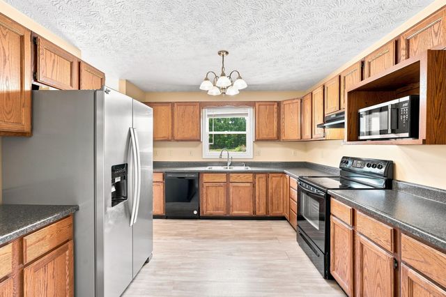 6025 Shar-Cal Road, Calvert City, KY 42029
