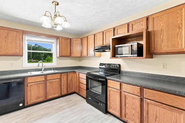 6025 Shar-Cal Road, Calvert City, KY 42029