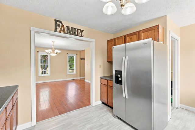 6025 Shar-Cal Road, Calvert City, KY 42029