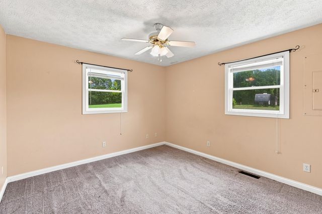 6025 Shar-Cal Road, Calvert City, KY 42029