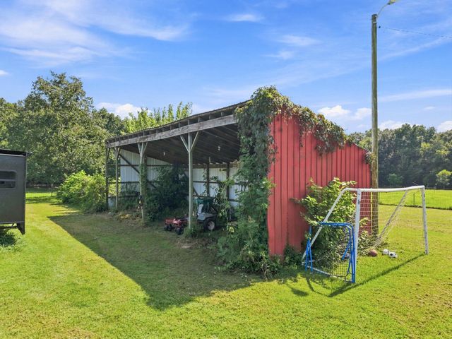 6025 Shar-Cal Road, Calvert City, KY 42029