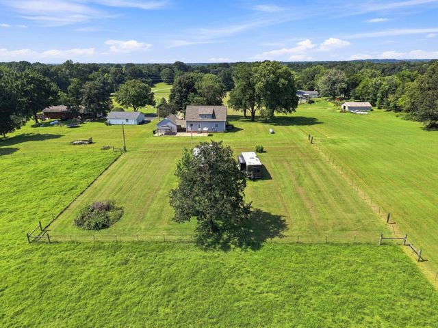 6025 Shar-Cal Road, Calvert City, KY 42029