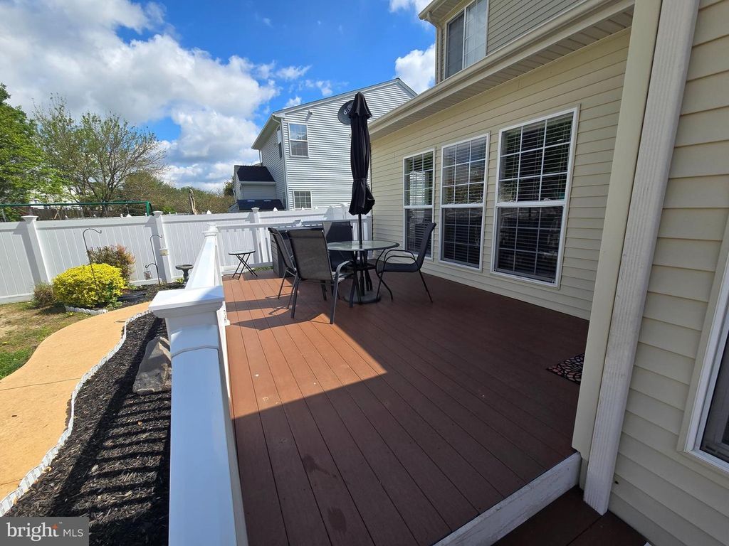 Image 8 of property listing at 103 MEADOWCROFT DR, Centreville, MD 21617
