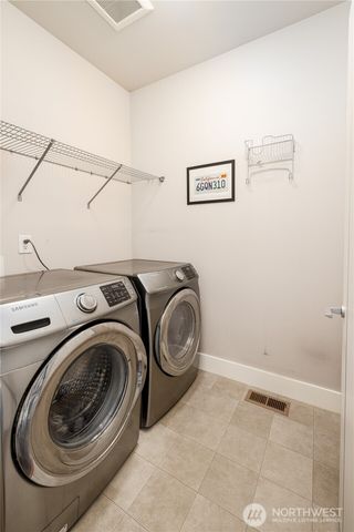 13114 SE 219th Place, Kent, WA 98031
