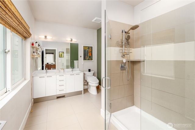 13114 SE 219th Place, Kent, WA 98031