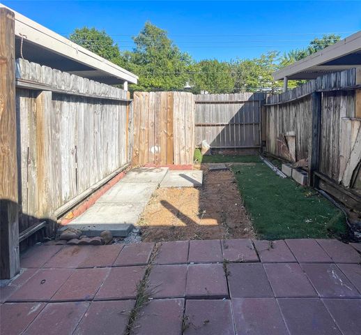 12823 High Star Drive, Houston, TX 77072