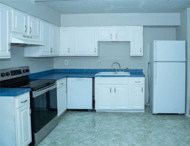 12823 High Star Drive, Houston, TX 77072