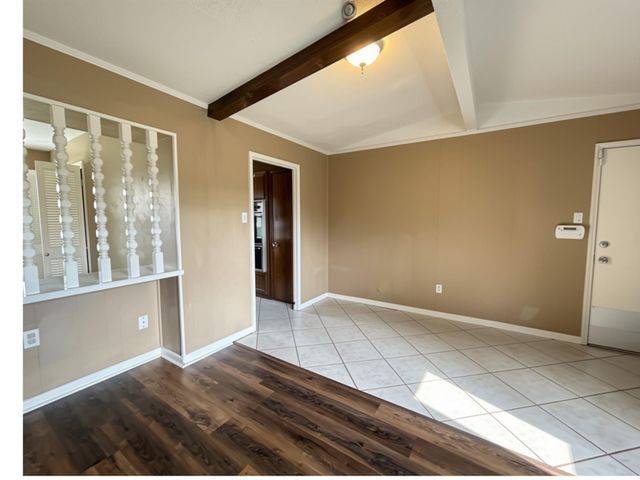 3800 Kingsway Drive, Baytown, TX 77521
