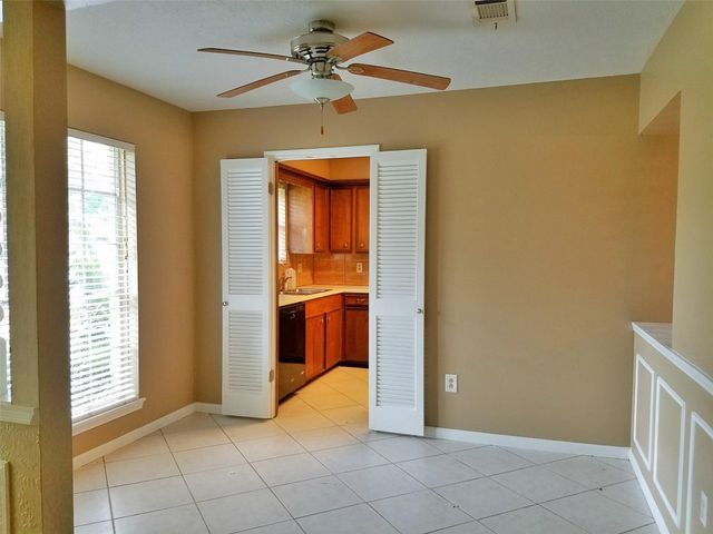 3800 Kingsway Drive, Baytown, TX 77521