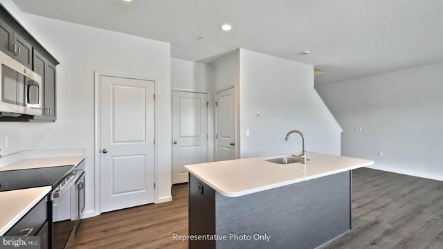 132 FOUNDRY LN, Lebanon, PA 17042