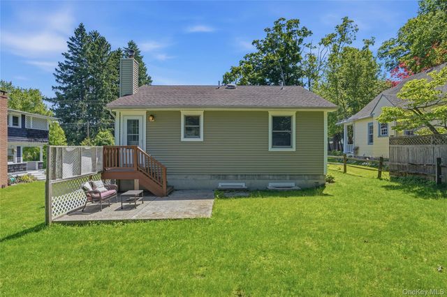 24 S Parsonage Street, Rhinebeck, NY 12572
