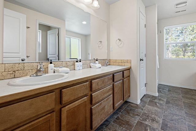 55967 Wood Duck Drive, Bend, OR 97707