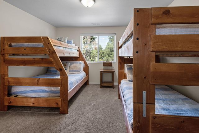 55967 Wood Duck Drive, Bend, OR 97707