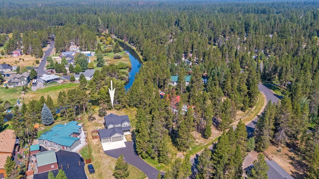 55967 Wood Duck Drive, Bend, OR 97707