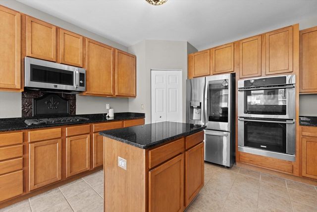 7305 148th AVENUE, Kenosha, WI 53142