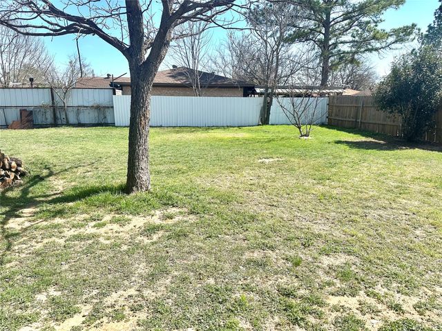 129 Bowie Circle, Brownwood, TX 76801