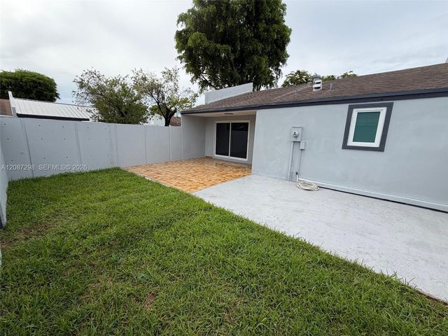 13916 SW 56th Lane, Miami, FL 33183