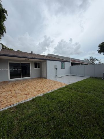 13916 SW 56th Lane, Miami, FL 33183