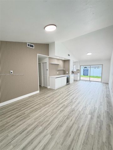 13916 SW 56th Lane, Miami, FL 33183