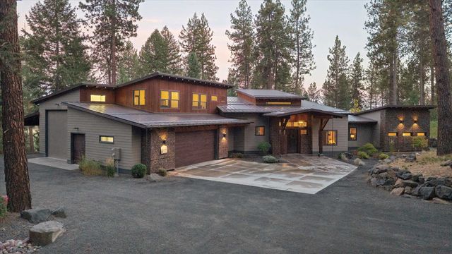 25204 N Lords Ln, Chattaroy, WA 99003 property photo