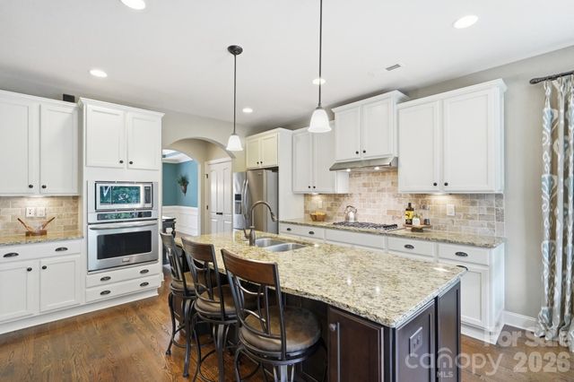 534 Iron Horse Lane, Midland, NC 28107