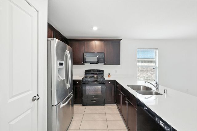 1653 Bluff View Drive, Hutchins, TX 75141