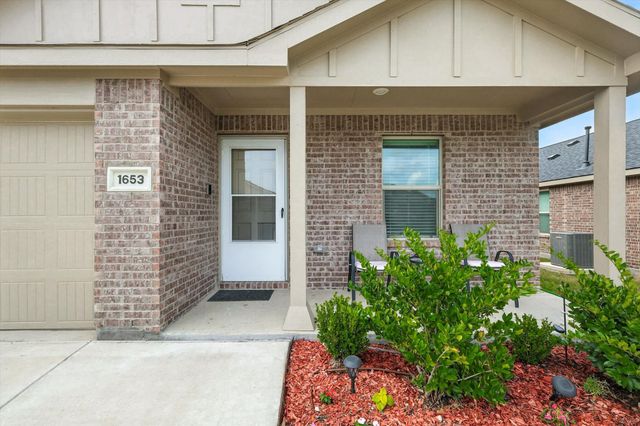 1653 Bluff View Drive, Hutchins, TX 75141