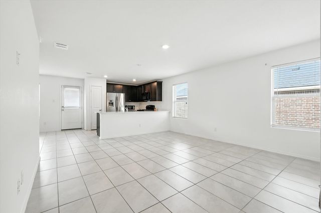 1653 Bluff View Drive, Hutchins, TX 75141
