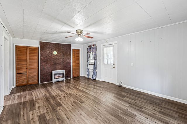 6282 Jasper Johnson Rd, Murfreesboro, TN 37127