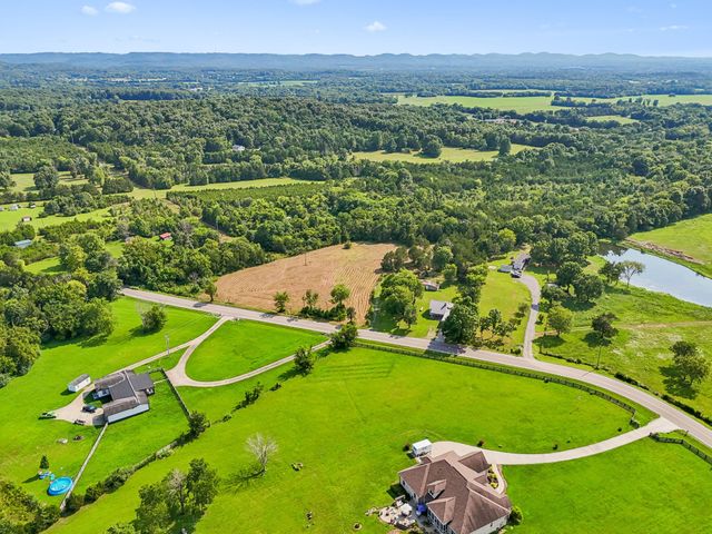 6282 Jasper Johnson Rd, Murfreesboro, TN 37127