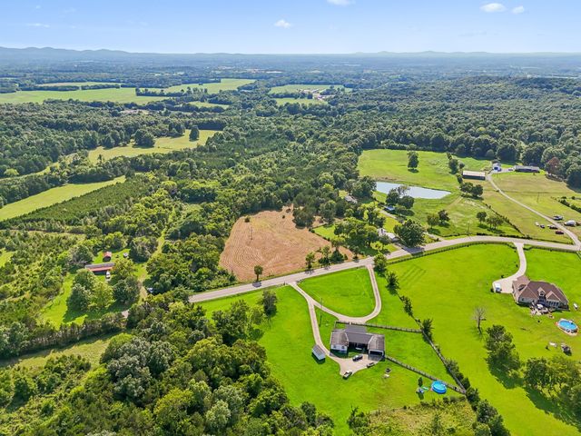 6282 Jasper Johnson Rd, Murfreesboro, TN 37127
