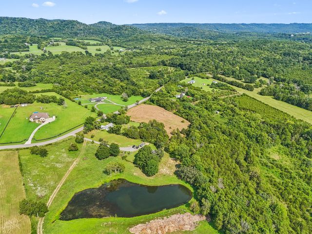6282 Jasper Johnson Rd, Murfreesboro, TN 37127