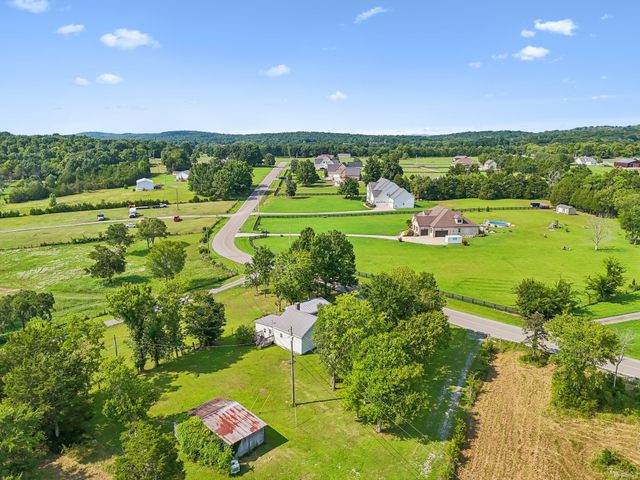 6282 Jasper Johnson Rd, Murfreesboro, TN 37127