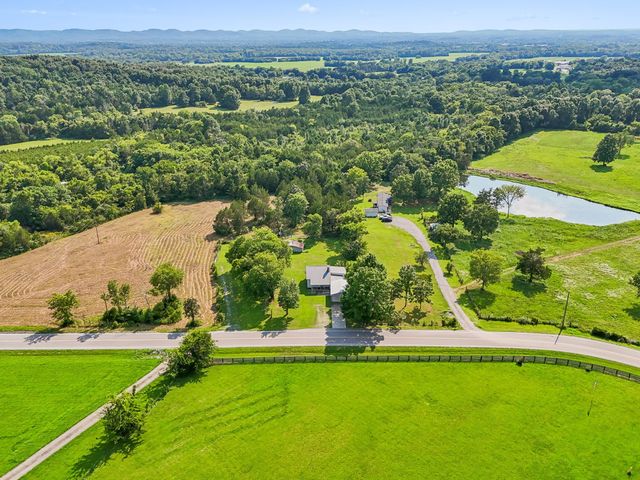 6282 Jasper Johnson Rd, Murfreesboro, TN 37127