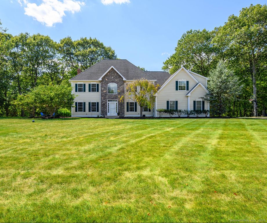 66 Marlin Road, Newtown, CT 06482