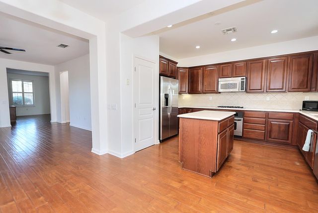 3012 Black Hawk, Lincoln, CA 95648