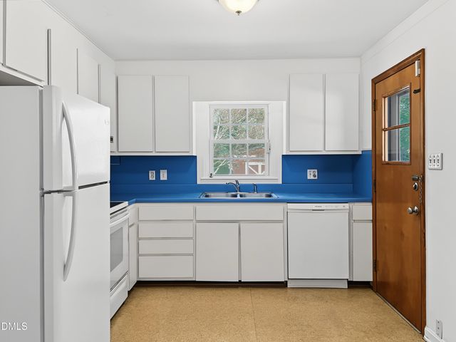 6909 Justice Drive, Raleigh, NC 27615