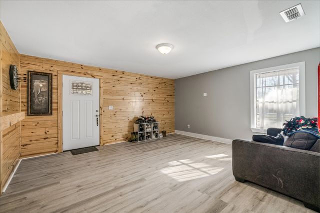 199 Briarwood Court, Van, TX 75790
